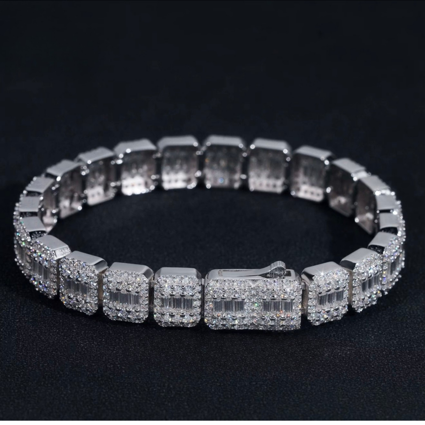 VVS1 Moissanite 9mm Baguette & Rounded Bracelet
