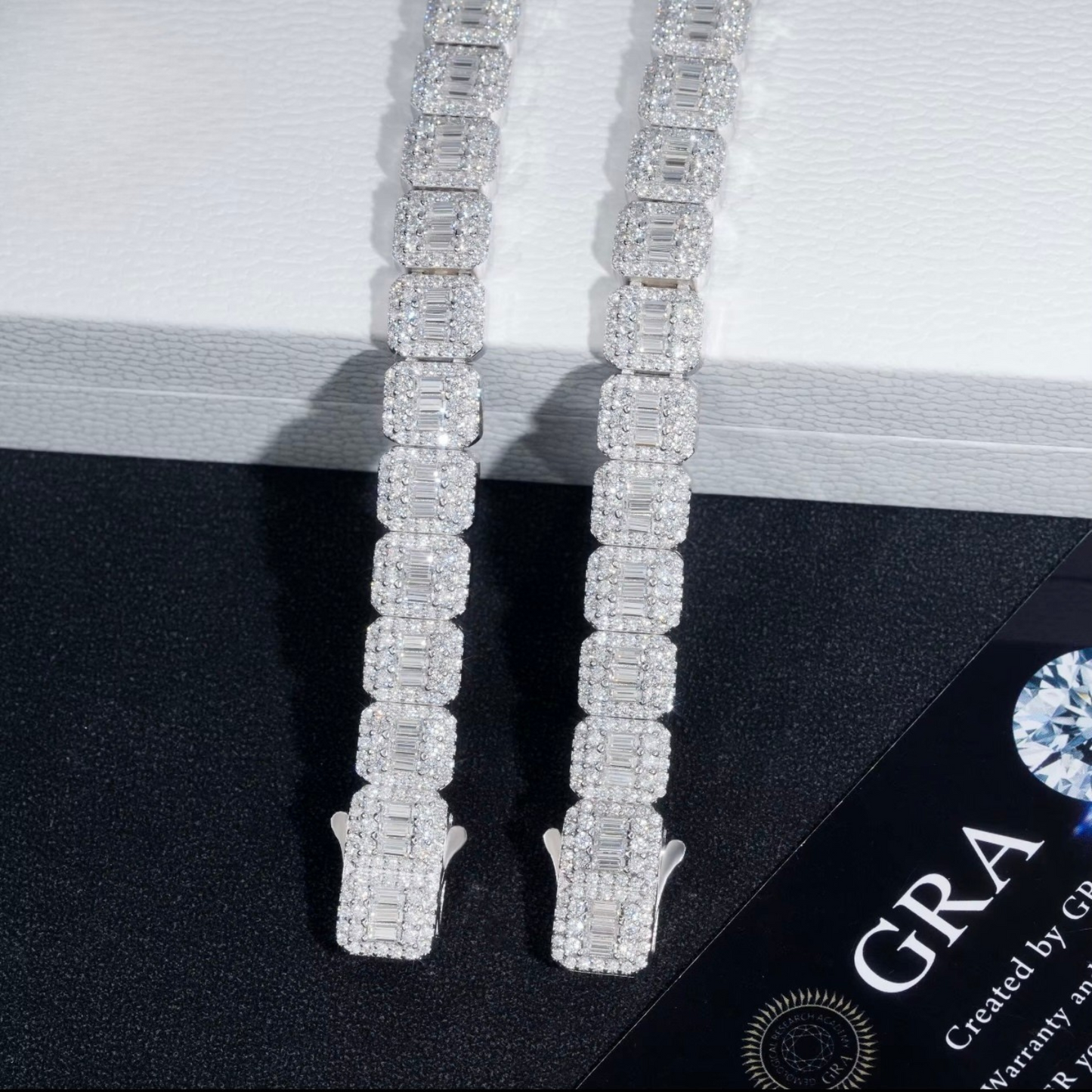 VVS1 Moissanite 9mm Baguette & Rounded Bracelet