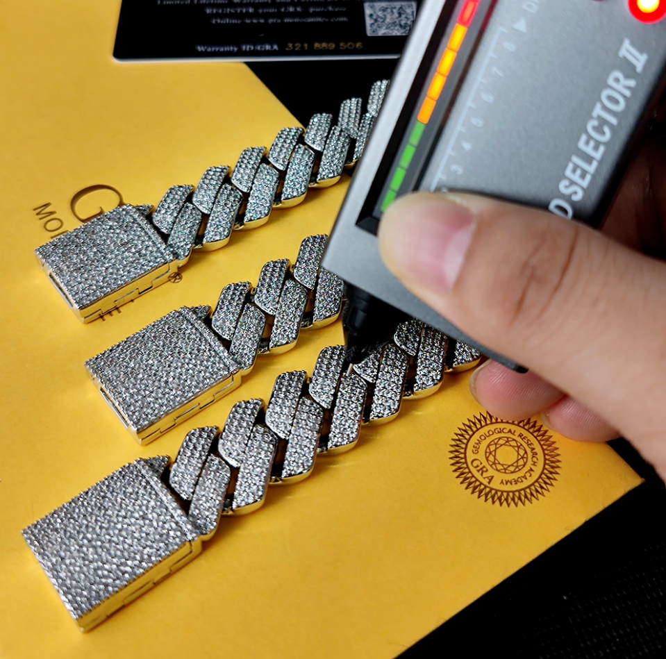 VVS1 Moissanite 20mm Three Rows Cuban Link Bracelet