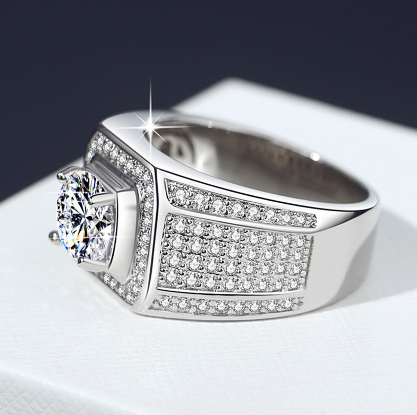 VVS1 Moissanite Starry Sky 2 Carat Ring