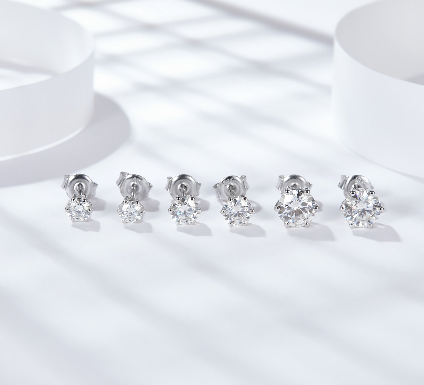 VVS1 Moissanite Rounded Classic Design Earrings