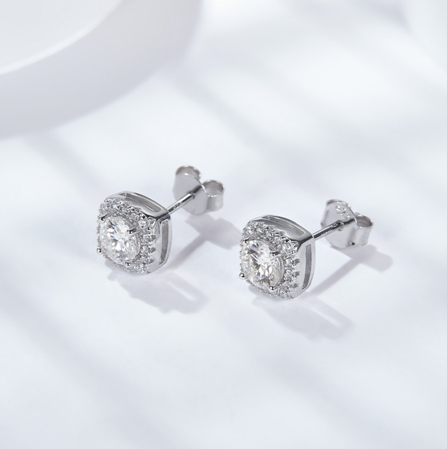 VVS1 Moissanite Square Rounded Stud Earrings
