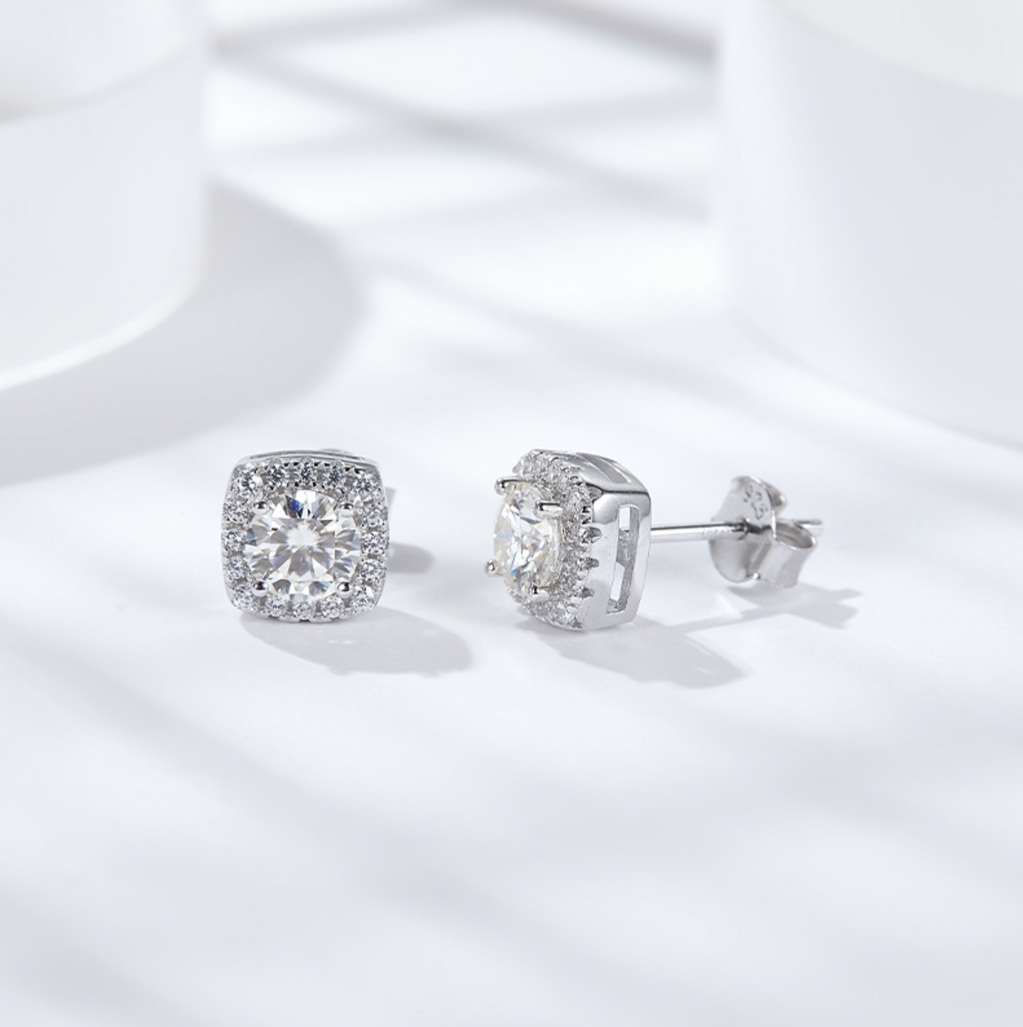 VVS1 Moissanite Square Rounded Stud Earrings