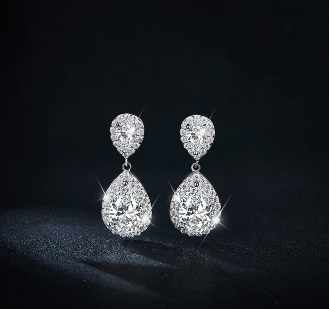 VVS1 Moissanite 2 Carat Pear 6x9mm Earrings