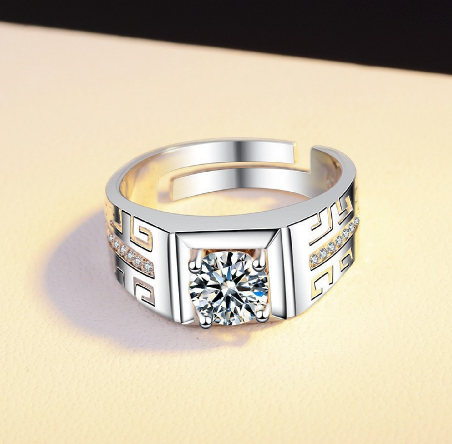 VVS1 Moissanite 1 Carat Solitaire Halo Ring