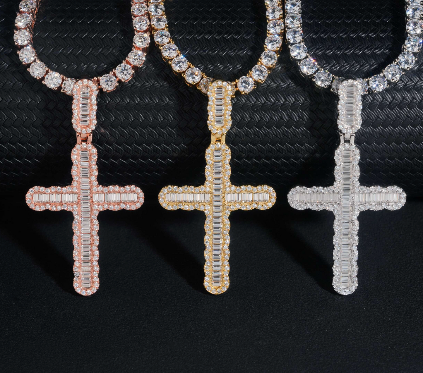 VVS1 Moissanite Iced-Out Baguette Cross Pendant