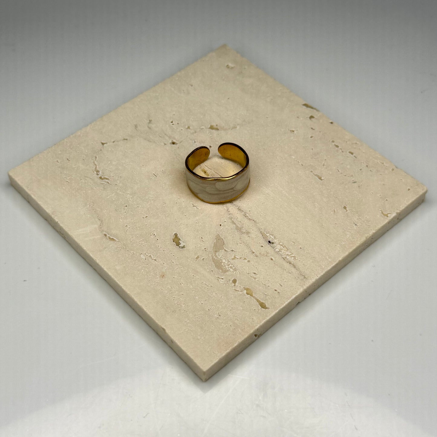 Shell Wide Band - Gold Plated - DEAL OF THE DAY