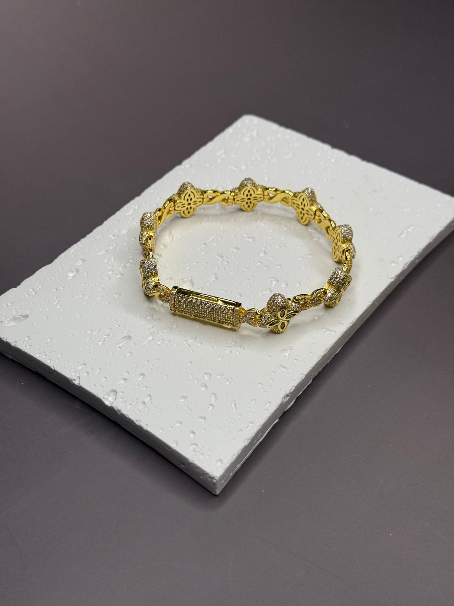 VVS1 Moissanite 15mm Marquise Flower Four Leaf Clover Bracelet - DEAL OF THE DAY