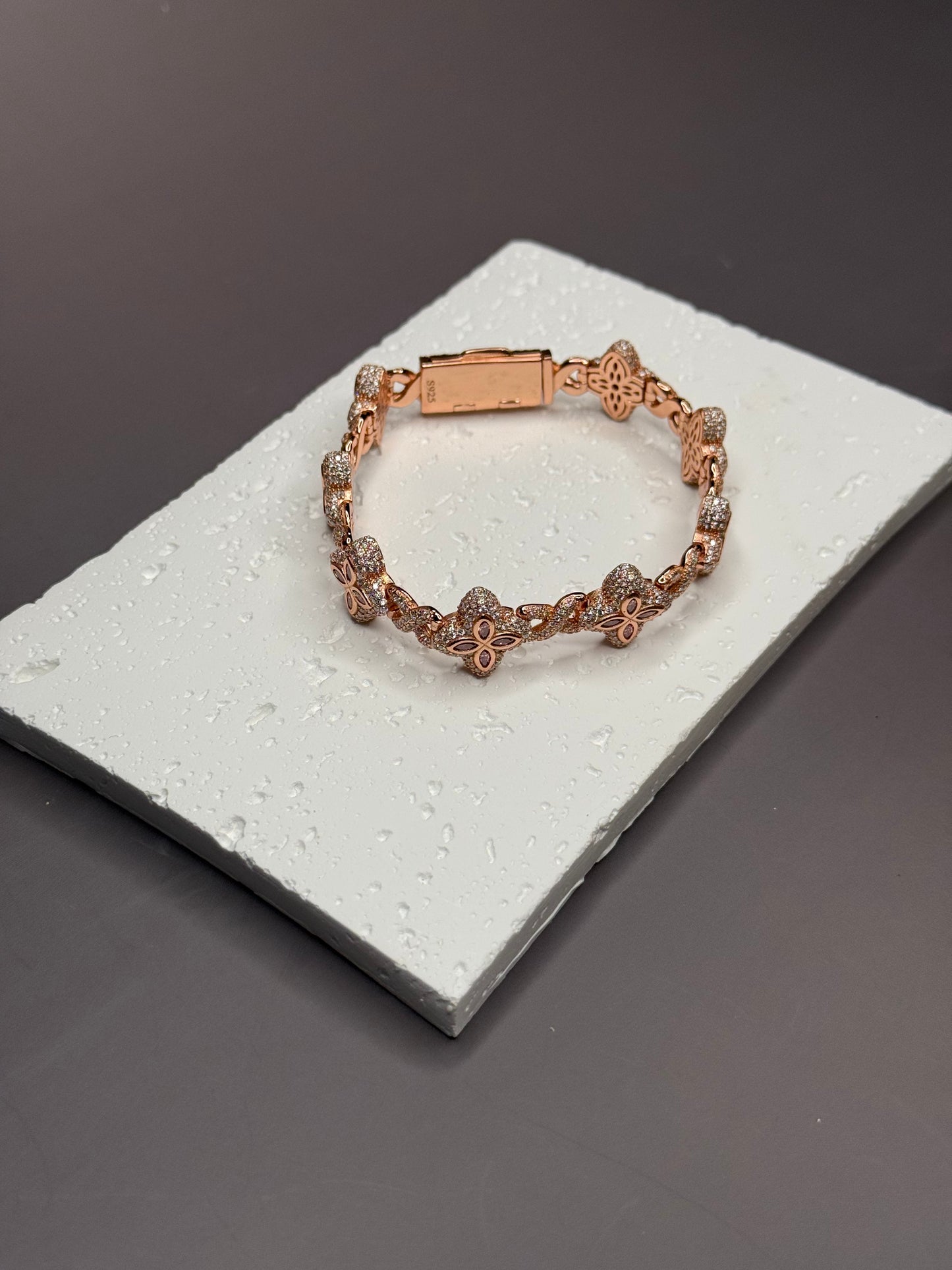 VVS1 Moissanite 15mm Marquise Flower Four Leaf Clover Bracelet - DEAL OF THE DAY