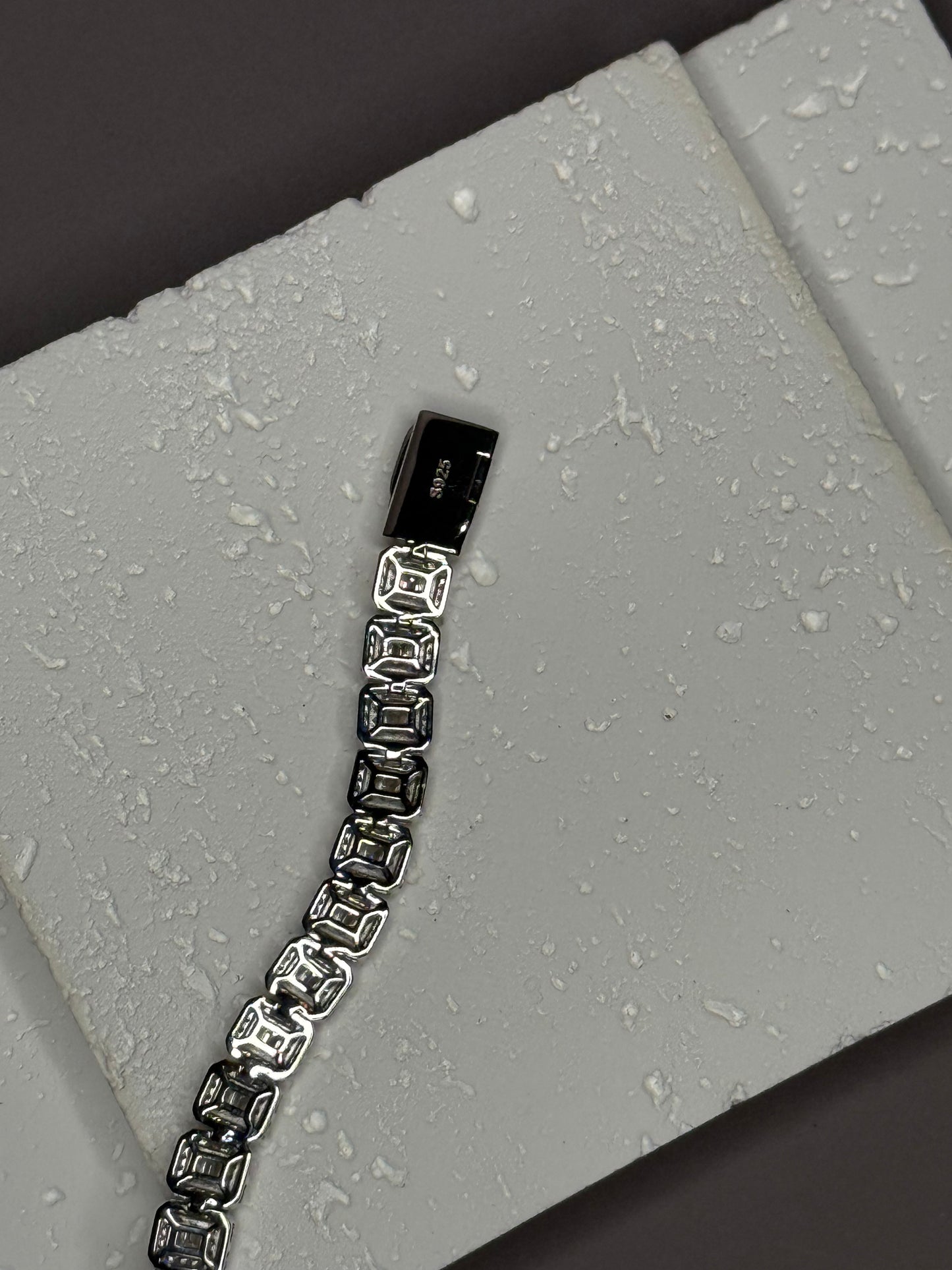 VVS1 Moissanite 7.5mm Baguette & Rounded Bracelet - DEAL OF THE DAY