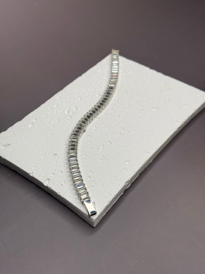 VVS1 Moissanite 5mm × 3mm Baguette Emerald Cut Tennis Bracelet - DEAL OF THE DAY