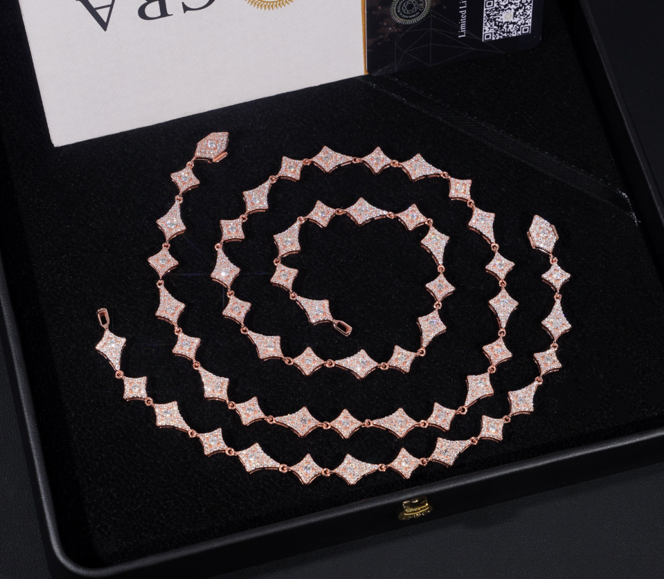 VVS1 Moissanite 8mm Thistles and Thorns Link Chain & Bracelet