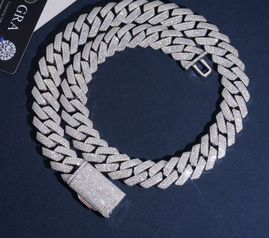VVS1 Moissanite 20mm Three Rows Cuban Link Chain
