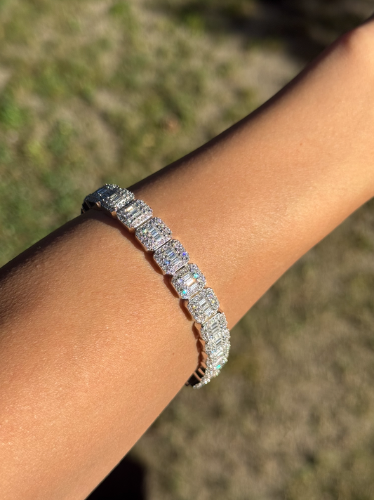 VVS1 Moissanite 9mm Baguette & Rounded Bracelet - DEAL OF THE DAY