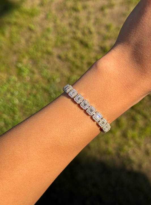 VVS1 Moissanite 7.5mm Baguette & Rounded Bracelet - DEAL OF THE DAY