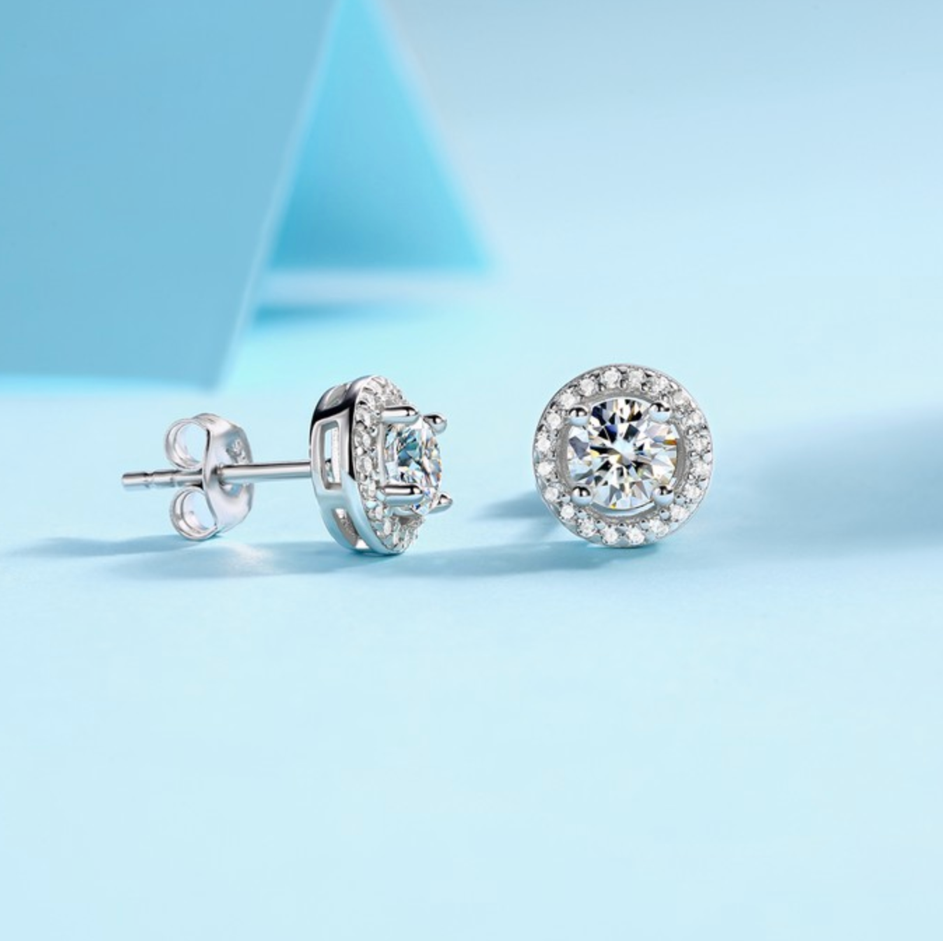 VVS1 Moissanite 0.5 Carat Rounded Earrings