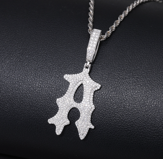 VVS1 Moissanite Wavy Style A-Z Letter