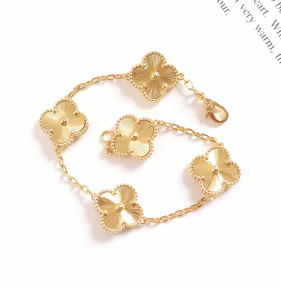CNC Four Leaf Clover Bracelet
