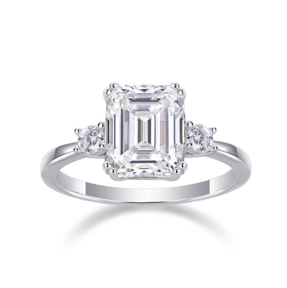 VVS1 Moissanite 3 Ct Emerald Cut Engagement Ring