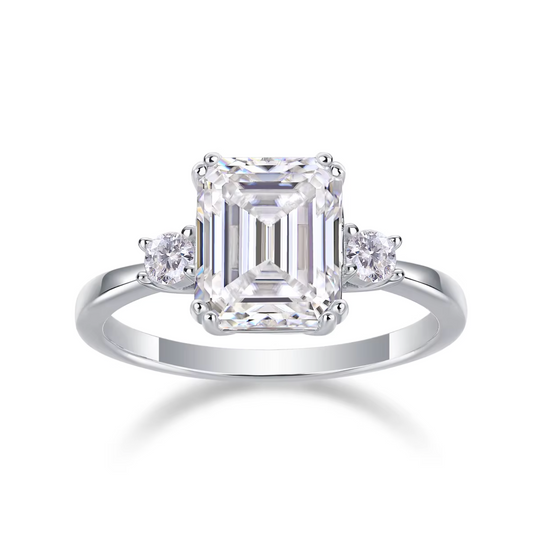VVS1 Moissanite 3 Ct Emerald Cut Engagement Ring