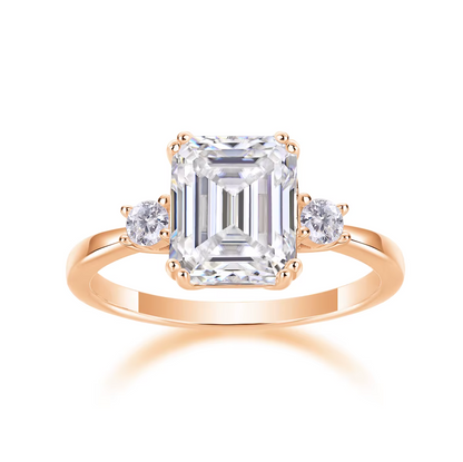 VVS1 Moissanite 3 Ct Emerald Cut Engagement Ring